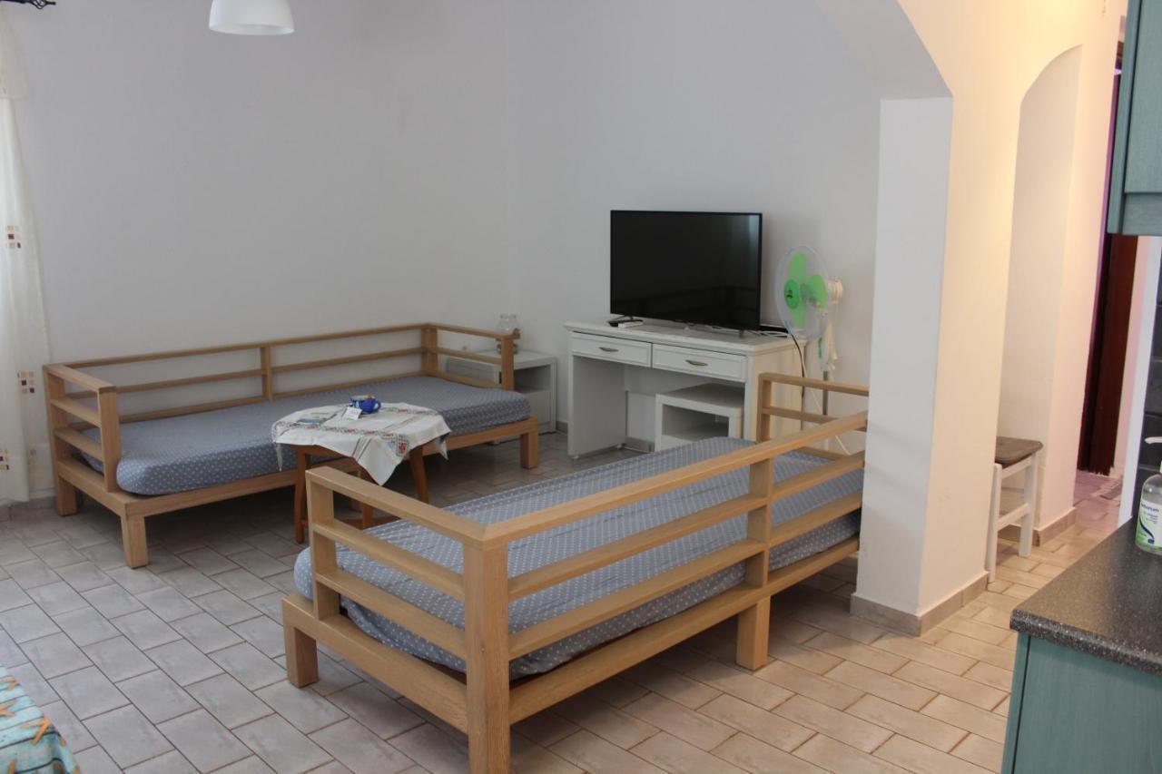 Aaron Apartments Ferma Luaran gambar