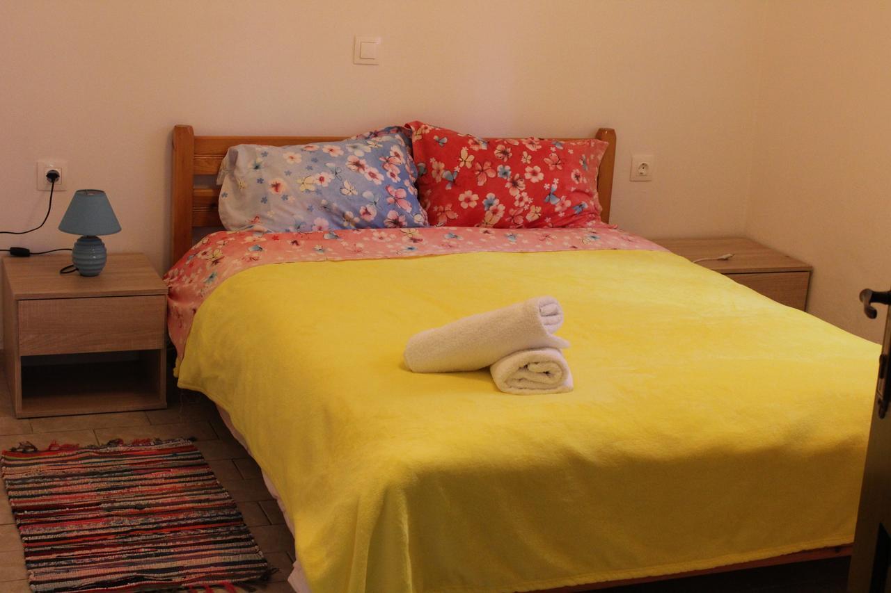Aaron Apartments Ferma Luaran gambar
