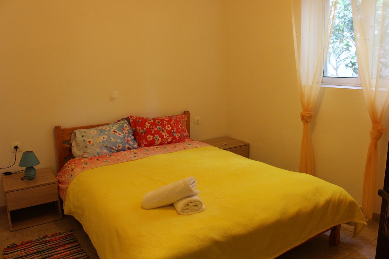 Aaron Apartments Ferma Luaran gambar